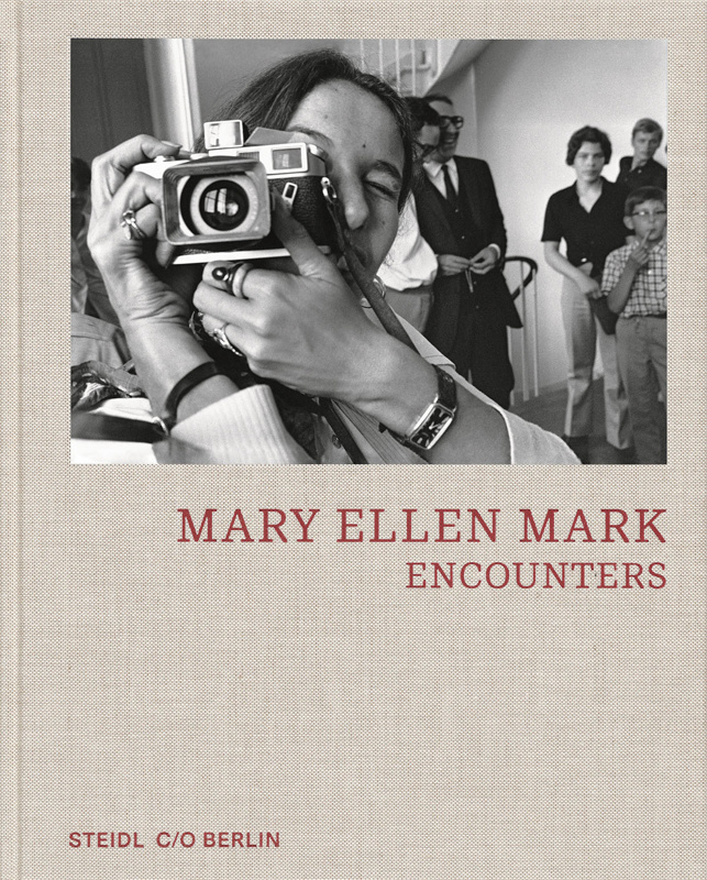 Mary Ellen Mark - Books - Mary Ellen Mark . Encounters